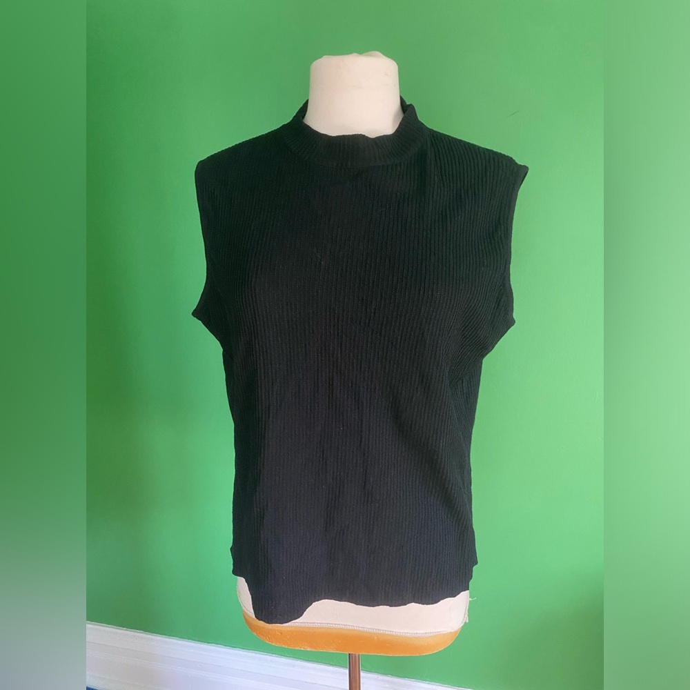 St John black knit Sleeveless Ribbed Top with mock neck